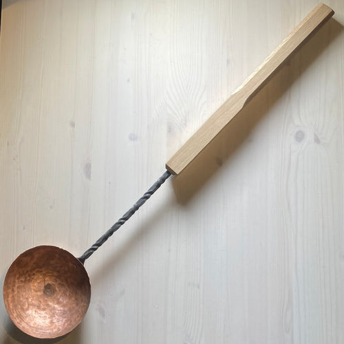 Löylykauha Auteretar, kokokuva tuotteesta pöydällä.