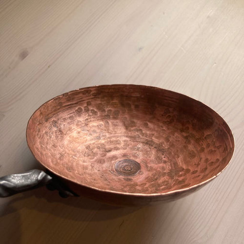 Löylykauha Auteretar, yksityiskohta kuparisesta kupista.