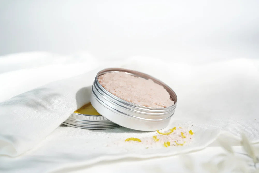 Sitrustarha suolakuorinta